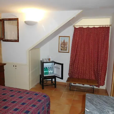 Fiorentini Bed & Breakfast *